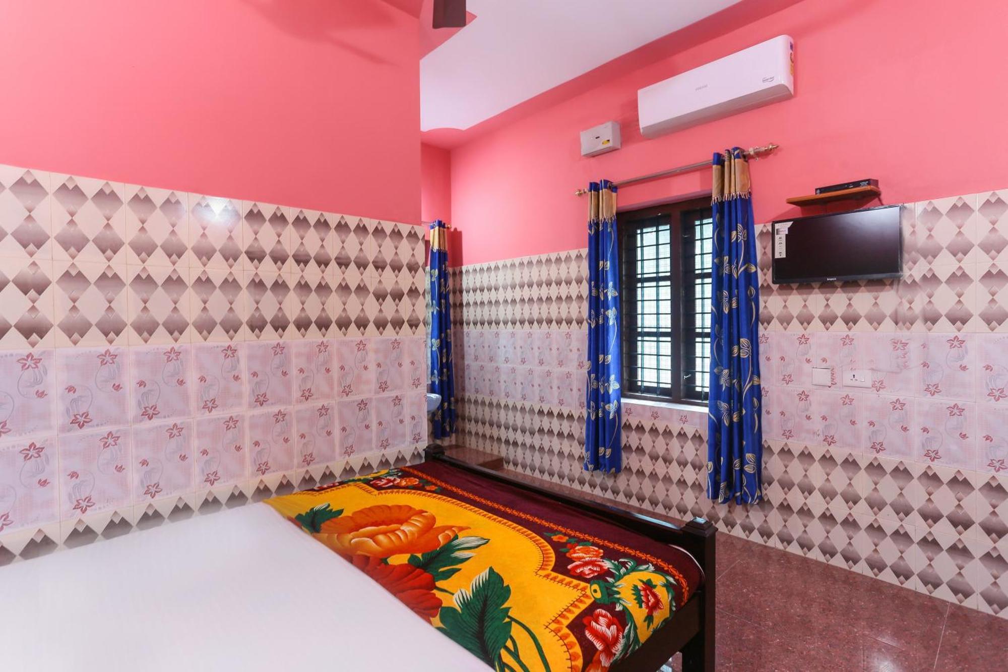 Hotel O Sree Bhadra Tourist Home Kollam Dış mekan fotoğraf