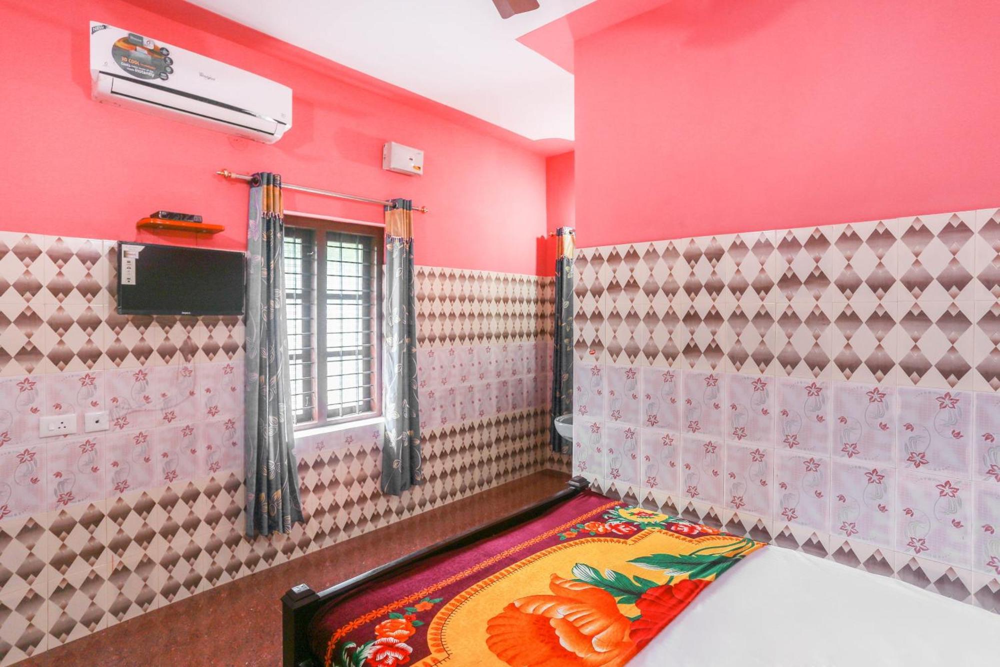 Hotel O Sree Bhadra Tourist Home Kollam Dış mekan fotoğraf